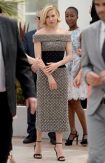 Sienna Miller feet photo thumbnail