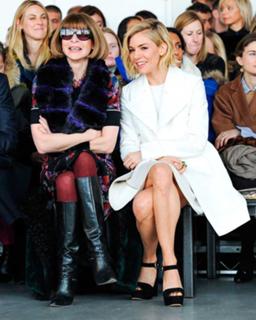 Sienna Miller feet photo thumbnail