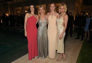 Sienna Miller feet photo thumbnail