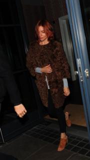 Sienna Miller feet photo thumbnail