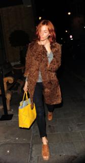 Sienna Miller feet photo thumbnail