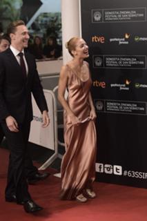 Sienna Miller feet photo thumbnail