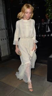 Sienna Miller feet photo thumbnail