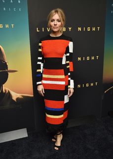 Sienna Miller feet photo thumbnail