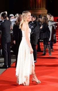 Sienna Miller feet photo thumbnail