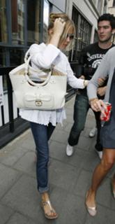 Sienna Miller feet photo thumbnail