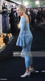 Sienna Miller feet photo thumbnail