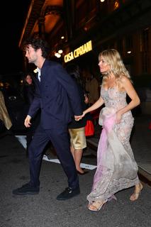 Sienna Miller feet photo thumbnail