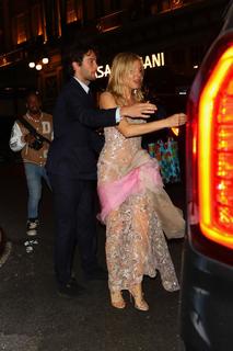 Sienna Miller feet photo thumbnail