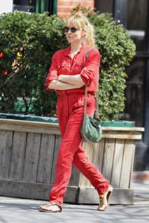 Sienna Miller feet photo thumbnail