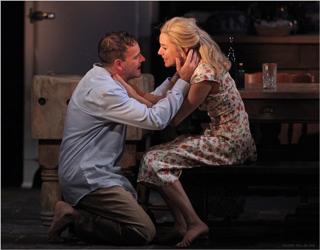 Sienna Miller feet photo thumbnail