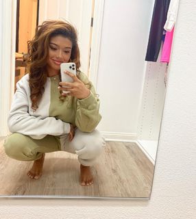 Sierra Capri feet photo 7