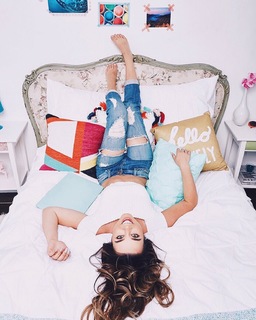 Sierra Furtado feet photo 3