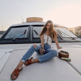 Sierra Furtado feet photo 3