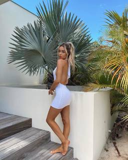 Sierra Furtado feet photo 6