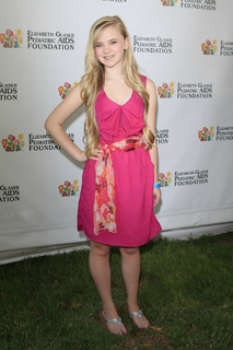 Sierra McCormick feet photo thumbnail