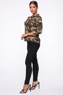 Sierra Skye feet photo thumbnail