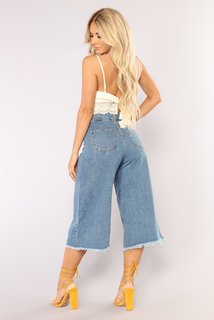 Sierra Skye feet photo thumbnail