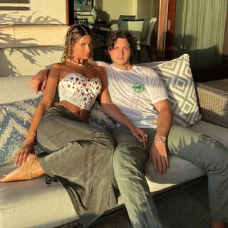 Sierra Skye feet photo thumbnail