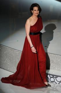 Sigourney Weaver feet photo thumbnail