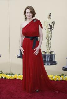 Sigourney Weaver feet photo thumbnail