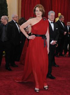 Sigourney Weaver feet photo thumbnail