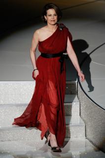 Sigourney Weaver feet photo thumbnail