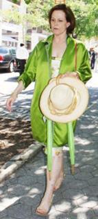 Sigourney Weaver feet photo thumbnail