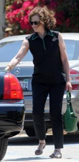 Sigourney Weaver feet photo thumbnail