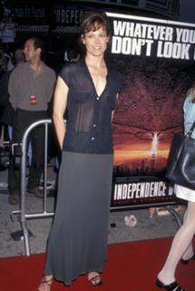Sigourney Weaver feet photo thumbnail