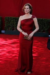 Sigourney Weaver feet photo thumbnail