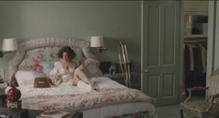 Sigourney Weaver feet photo thumbnail
