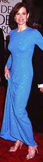 Sigourney Weaver feet photo thumbnail