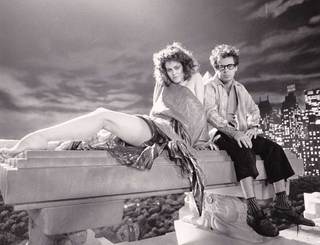 Sigourney Weaver feet photo thumbnail