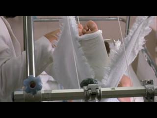 Sigourney Weaver feet photo thumbnail