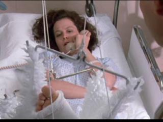 Sigourney Weaver feet photo thumbnail