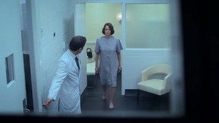 Sigourney Weaver feet photo thumbnail