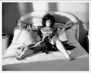 Sigourney Weaver feet photo thumbnail