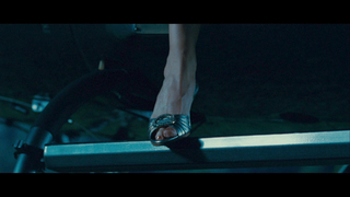 Sigourney Weaver feet photo thumbnail