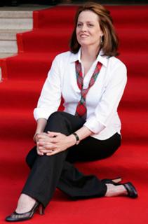Sigourney Weaver feet photo thumbnail