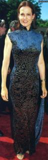 Sigourney Weaver feet photo thumbnail