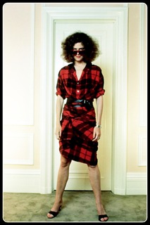 Sigourney Weaver feet photo thumbnail