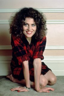 Sigourney Weaver feet photo thumbnail