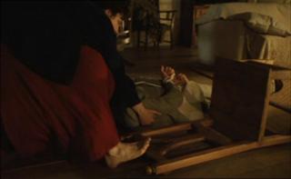 Sigourney Weaver feet photo thumbnail