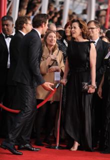 Sigourney Weaver feet photo thumbnail