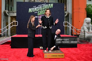 Sigourney Weaver feet photo 2