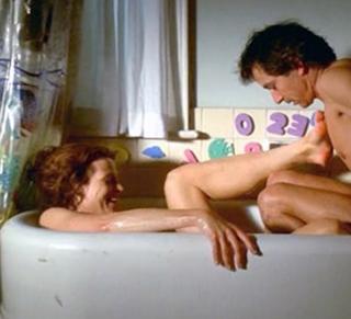 Sigourney Weaver feet photo thumbnail