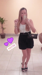 Sil Esteves feet photo 1