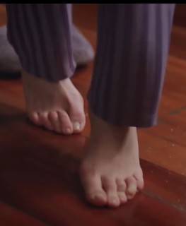 Sila Turkoglu feet photo 8