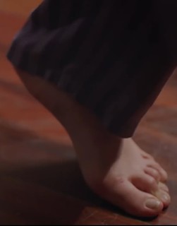 Sila Turkoglu feet photo 6